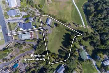 30 Berghan Road, Coopers Beach