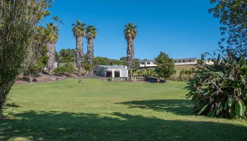 30 Berghan Road, Coopers Beach