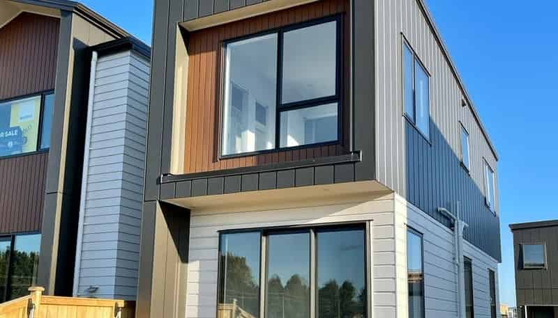 25 Kaha Road, Takanini