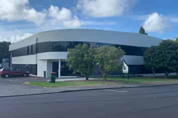 203 sqm office for lease