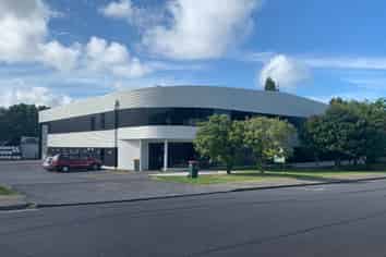 203 sqm office for lease