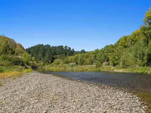 70 State Highway 2 East, Taneatua