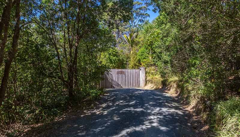 142 Wade River Road, Whangaparaoa