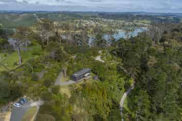 142 Wade River Road, Whangaparaoa