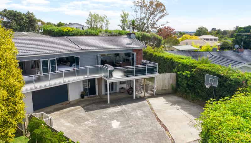 2 Glenmore Road, Sunnyhills
