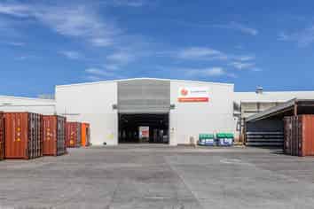 Affordable Large Warehouse With Yard Area