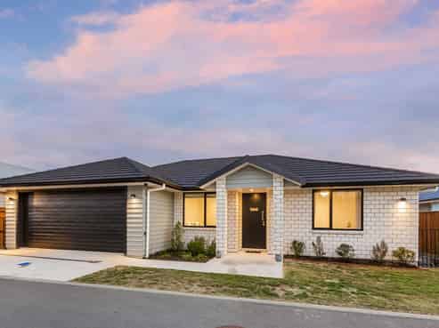 145 John Burke Drive, Aotea