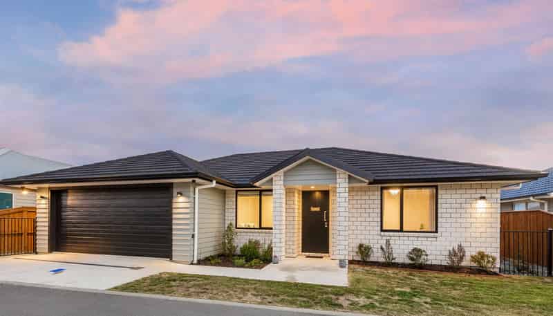 145 John Burke Drive, Aotea