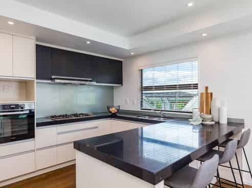 158b East Coast Road, Castor Bay