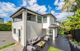 158b East Coast Road, Castor Bay