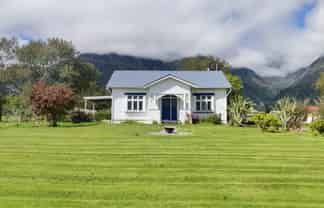 1773A Whataroa State Highway, Whataroa