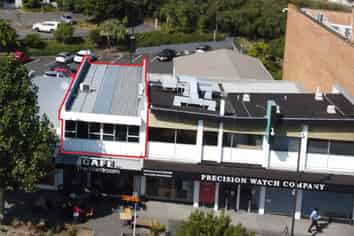 OFFICE IN SOUGHT AFTER SUBURB