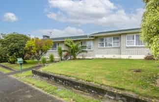 4 Cardiff Street, Levin