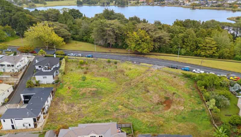 7-9 Ruakiwi Road, Hamilton Lake