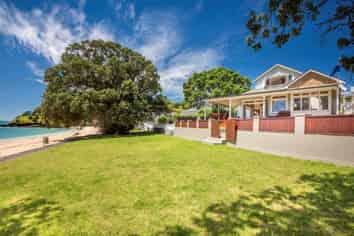 48 Cheltenham Road, Devonport
