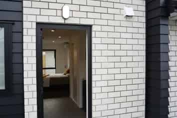 1/58 Kahikatea Drive, Melville