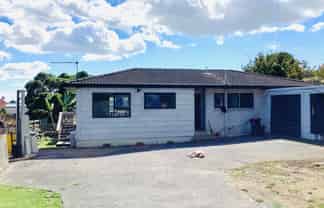 2/18 Frobisher Way, Clendon Park