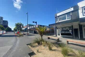 REFURBISHED RETAIL OR OFFICE