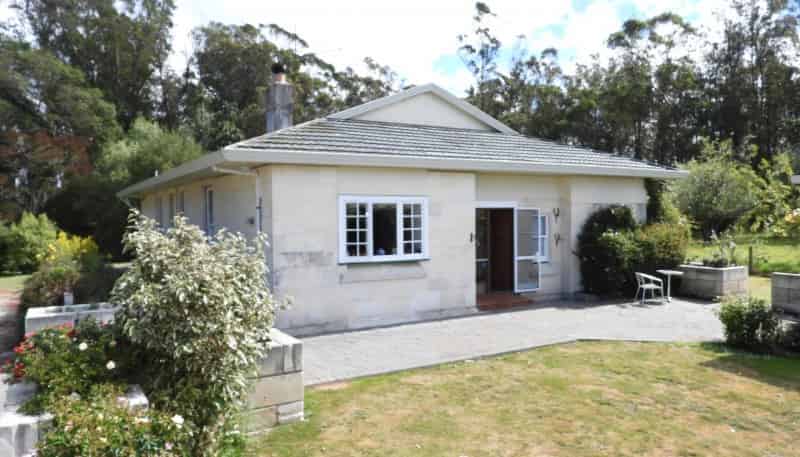 61 Station Road, Totara