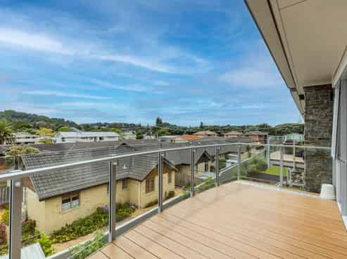 308/252 Centreway Road, Orewa