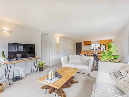 308/252 Centreway Road, Orewa