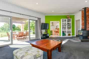 44 Harrison Lane, Pakipaki