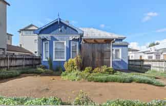 Add-value development Land in Royal Oak