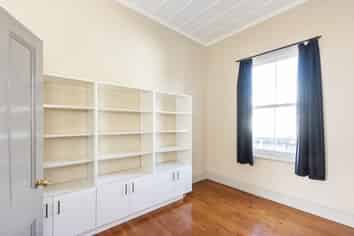 Add-value development Land in Royal Oak