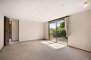 2/112 St Andrews Road, Epsom