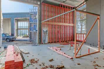 Brand new in Papamoa / Office - Warehouse 