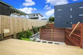 100 Target Road, Glenfield