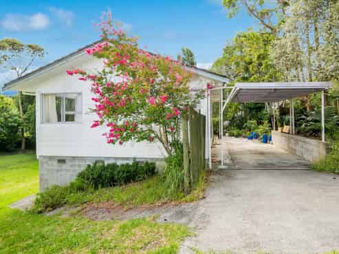 35 Nor'East Drive, Browns Bay