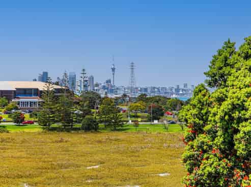 42-44 Byron Avenue, Takapuna