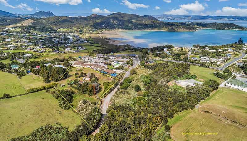 20 Lamb Road, Parua Bay