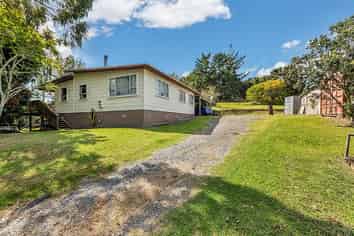 20 Lamb Road, Parua Bay