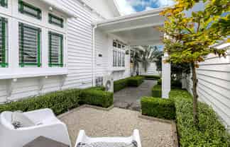 22 Henui Street, Strandon