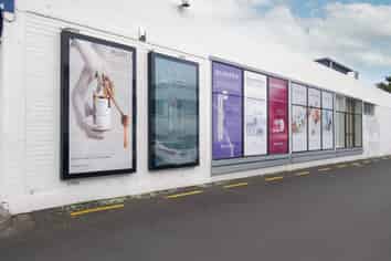 ROYAL OAK RETAIL WITH GREAT EXPOSURE