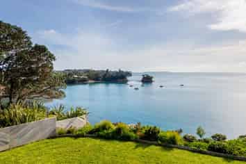 6 Sharon Road, Waiake