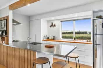 27 Mold Street, Middlemarch