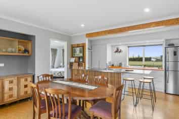 27 Mold Street, Middlemarch