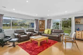 27 Mold Street, Middlemarch