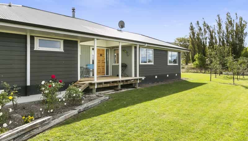 27 Mold Street, Middlemarch