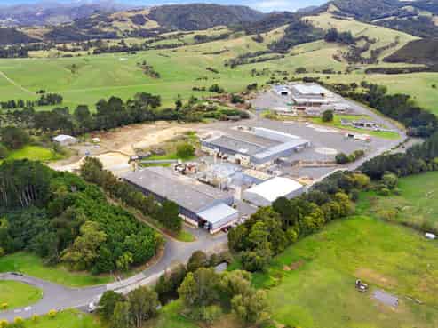 Heavy Industrial – Regionally Central – For Sale and Lease