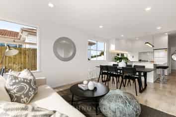 38 Main Highway, Ellerslie