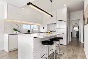 38 Main Highway, Ellerslie