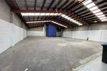 Road Front Heavy Industrial Standalone