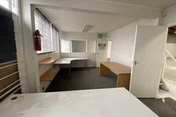 Road Front Heavy Industrial Standalone