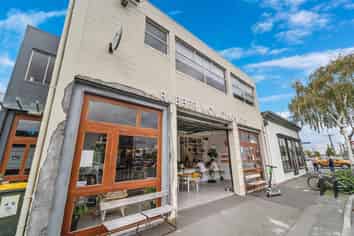 6% Return - Fully Leased CBD Investment