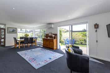 1A Grosvenor Grange, Gleniti