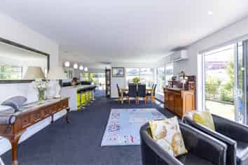 1A Grosvenor Grange, Gleniti